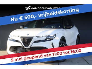 Alfa Romeo Junior 1.2 Turbo Hybrid Ibrida Speciale / Direct leverbaar! / Sportpack / Panoramadak