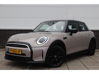 Mini Cooper 1.5 Business Edition * Sportstoelen * Groot Navi * LED Koplampen * Carplay *