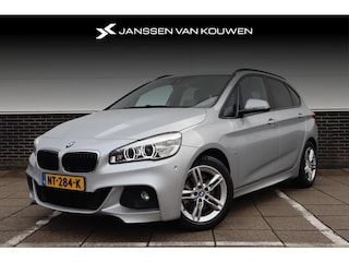 BMW 2-serie Tourer 220i High Executive * M-Sport * Automaat * Sportstoelen * UNIEKE KM STAND * Afn. Trekhaak *