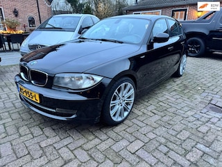 BMW 118i NIEUWE APK 12-12-2026