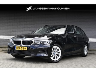 BMW 3-serie Touring 320e / 93% SOH / PHEV / Sportstoelen / Stoelverwarming / Half-Leder / Alarm Klasse 3