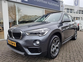 BMW X1 2.0i sDrive High Executive panoramadak / navigatie / automaat
