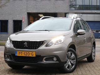 Peugeot 2008 1.2 PureTech Blue Lion / Trekhaak / Sensoren / Panorama Dak