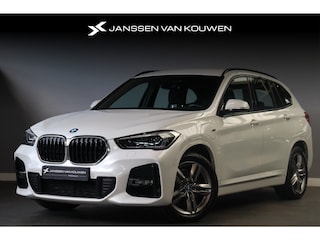 BMW X1 xDrive25e PHEV M Sport Trekhaak SOH 93% Stoel-Stuurverwarming LED Koplampen