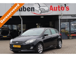 Ford Focus 1.6 TI-VCT First Edition Climate control, Stoelverwarming, Cruise control, Licht metalen wielen