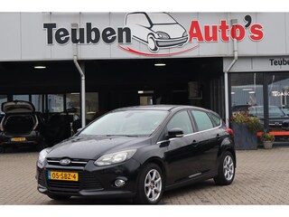 Ford Focus 1.6 TI-VCT First Edition Climate control, Stoelverwarming, Cruise control, Licht metalen wielen