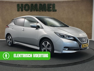 Nissan Leaf N-Connecta 40 kWh SOH 92,2%!! - ORIGINEEL NEDERLANDSE AUTO - PARKEERSENSOREN VOOR EN ACHTER - HOMMEL ONDERHOUDEN - DODEHOEKDETECTIE - STUUR EN STOEL VERWARMING - KEYLESS ENRTY & START - 360 GRADEN CAMERA