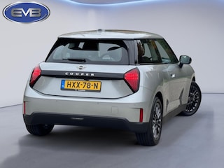 Mini Cooper E Essential 40.7 kWh NIEUW 28-07-2025, achteruitrijcamera, 17 inch ,nieuw prijs € 31860,-, nl auto met nap