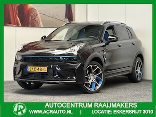 Lynk & Co 01 1.5 100 STUKS OP VOORRAAD ! VOL OPTIES ! 360 CAMERA ADAPTIVE CRUISE CONTROL PANORAMA SCHUIF/KANTELDAK APPLE CARPLAY/ANDROID RIJSTROOKSENSOREN ZEER MOOI !! 3010