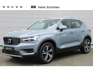 Volvo XC40 1.5 T3 Momentum | Lichtmetalen Velgen 18" | Rijstrooksensor Met Correctie | Uitwijk Assistent | Apple Carplay | Electronic Climate Controle | Voorstoelen Verwarmend | DAB Ontvanger | Sensus Connect Met High Performance Audio | Achteruitrijcamera | Achterbank Elektrisch Neerklapbaar |