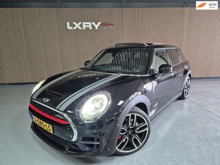 Mini Clubman 2.0 John Cooper Works ALL4 | Pano | Camera | Navi | Automaat | Storlverwarming|