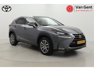 Lexus NX 300h AWD Luxury Line | Trekhaak | Leder | Standkachel | Stoel-/stuurverwarming | Navigatie | Keyless | Parkeersensoren voor/achter | Camera | 18 inch