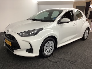Toyota Yaris 1.5 Hybrid Active | Camera | Cruise | DAB |* 27 t/m 31 dec eindejaarsshow!!