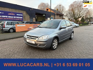 Opel Corsa 1.2-16V Silverline Airco NIEUWE APK!