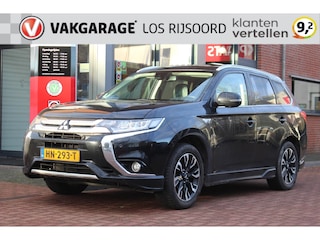 Mitsubishi Outlander 2.0 PHEV *Instyle+* | Trekhaak | Schuifdak | Cruise & Climate Control | Stoel & Stuur verwarming | Camera | Leder | Navigatie | Privacy | Bluetooth |