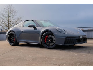 Porsche 992 3.6 T-Hybrid Targa 4 GTS