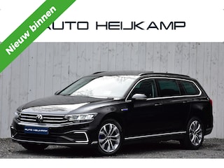 Volkswagen Passat Variant 1.4 TSI PHEV GTE Business | Pano-dak | Virtual | Trekhaak |