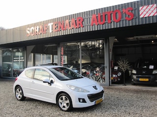 Peugeot 207 1.6 VTi Première zeer mooi met trekhaak  apk 21-05-2026