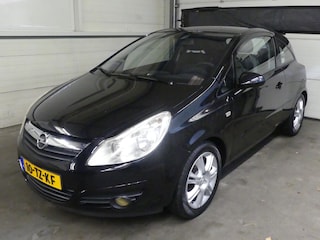 Opel Corsa 1.4-16V Cosmo - Stoel en Stuur Verwarming - Cruise Control