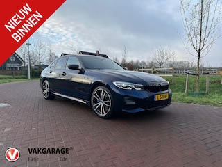 BMW 330e eDrive Edition | M-Pakket | Camera | Harman Kardon | plug-in hybride | NL- Auto |