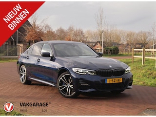 BMW 330e eDrive Edition | M-Pakket | Camera | Harman Kardon | plug-in hybride | NL- Auto |