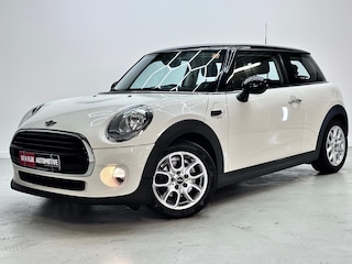 Mini Cooper 1.5 - Automaat - slechts 68.000km NL auto