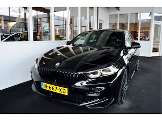BMW 118i M-Sportedition | 19" | Pano | Leder | Active Cruise