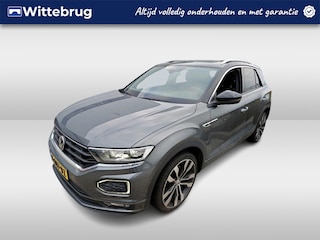 Volkswagen T-Roc 1.5 TSI R-Line / AUTOMAAT/ PANO/ BEATS AUDIO/ PARK. SENSOREN/ DIGITAL DASHBOARD/ LED/ STOELVERWARM./ ELEK. ACHTERKLEP/ ADAPT. CRUISE/ GETINT GLAS/ NAVI/ CLIMA/ 19" LMV