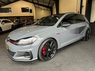 Volkswagen Golf 2.0 TSI 290 pk GTI TCR / Akrapovic/ Pure-Grey/ Pano-dak/ Keyless/ Adap.Cruise/ Camera/ Sport-Stoelen/ Stoel.Verw/ 19'' LMV