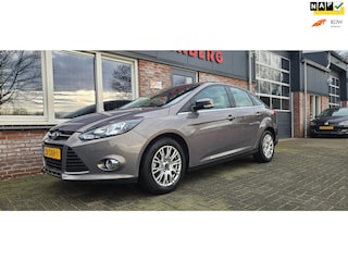 Ford Focus 1.6 TI-VCT Titanium Automaat! Dealer Onderhouden! Airco/Clima! Cruise Control! Nette Auto!