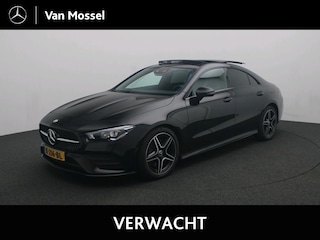 Mercedes-Benz CLA 200 Business Solution AMG / Panaroma-dak / Night-Pakket / Achteruitrijcamera /