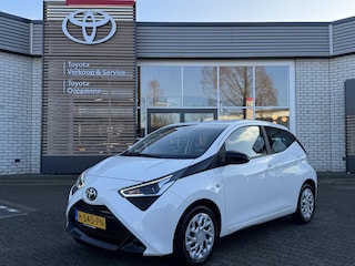 Toyota Aygo X-PLAY NL-AUTO ALL-SEASON AIRCO BLUETOOTH CAMERA EL-RAMEN/SPIEGELS APPLE/ANDROID