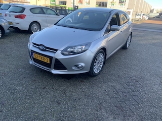 Ford Focus 1.0 EcoB. Titanium