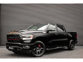 Dodge Ram 1500 5.7 V8 HEMI BLACK EDITION / 100DKM / DIRECT RIJDEN / APPLE CARPLAY / 22 INCH / FULL BLACK / RED-LINE / SPORT / PANO