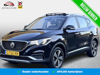 MG ZS EV Luxury 45 kWh SoH 91,2% / 1e eigenaar / Panoramadak / Leder / Stoelverwarming / Navigatie / Camera /