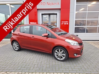 Toyota Yaris 1.3 VVT-i Dynamic met trekhaak