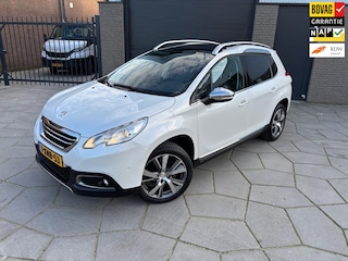 Peugeot 2008 1.6 VTi Féline hoge Zit Pannorama dak
