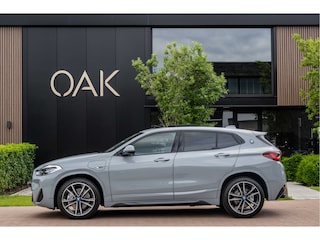 BMW X2 xDrive25e | M-Sport | Navigatie | Panorama | Head-Up | Half Leder | ACC | Camera | 19"LM | M Brooklyn Grau