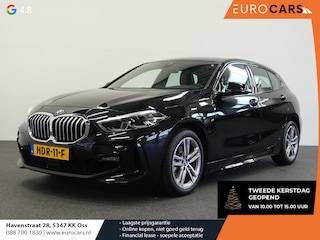BMW 118i M-Sport Automaat | Digitale Cockpit | Climate control | Stoel verwarming | LED | Sfeer verlichting | Adaptive cruise control | Lichtmetalen velgen | Navigatie | Apple carplay/ Android auto | Parkeersensoren
