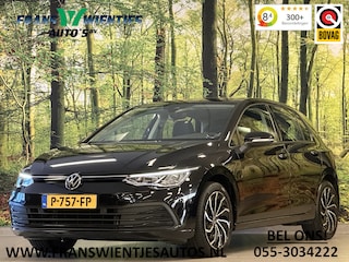 Volkswagen Golf 1.0 TSI Life | Adaptive Cruise Control | Parkeersensoren | Apple Carplay | Android Auto | Sfeerverlichting | Trekhaak | 17" Lichtmetaal | Airconditioning