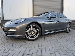Porsche Panamera Sport Turismo 3.0 4