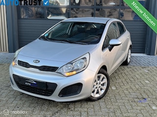 Kia Rio 1.4 CVVT ExecutiveLine | Camera | Sensoren | 6bak