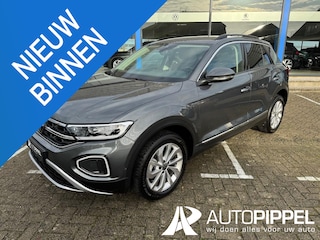 Volkswagen T-Roc 1.5 TSI Style | DSG | 150pk | Trekhaak | ACC | App Conn. | Virt. diplay | Mooi!