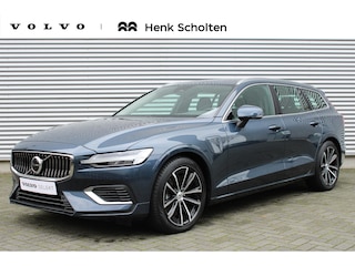 Volvo V60 2.0 T6 Plug-in hybrid AWD Essential Bright 18'' velgen | Lederen Bekleding | Trekhaak Met Semi Elektrisch Inklapbare Kogel | Electronic Climate Controle | Voorstoelen + Stuurwiel Verwarmend | Google Navigatiesysteem | Volledig Digitaal Instrumentenpaneel | Voorstoelen In Hoogte Verstelbaar | Parkeersensoren Voor & Achter | Achteruitrijcamera | Adaptieve Cruise Control | BLIS Dodehoekdetectie |