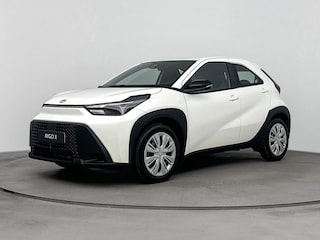 Toyota Aygo Hybrid 115 play | Apple Carplay & Android Auto | Parkeercamera | *