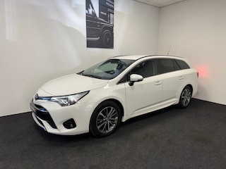 Toyota Avensis Touring Sports 1.8 VVT-i SkyView Edition