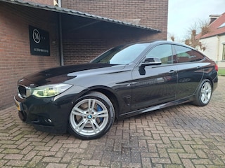 BMW 3-serie GT 340i xDrive 327PK M Sport Panoramadak / Apple carplay / Harman & Kardon / Trekhaak / Navigatie / Achterui