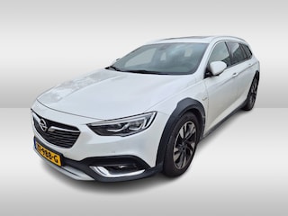 Opel Insignia Sports Tourer 1.6 Turbo Exclusive / Panoramadak / Camera / Head-up / Keyless / Bose / 18'' / Matrix LED / Navigatie / CarPlay / Stuur+Stoelverwarming / DAB / Cruise Control