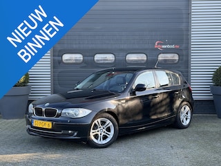 BMW 118i EffDyn. | Airco | Lederen Bekleding | 5 Deurs |