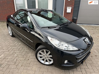 Peugeot 207 CC 1.6 VTi Roland Garros / Leder / Clima / PDC / LM